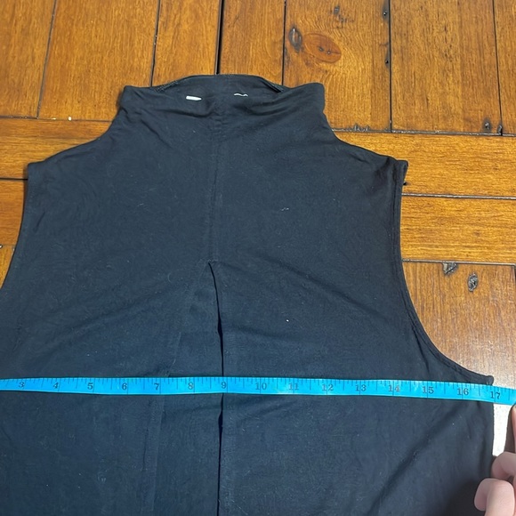 Aritzia babaton open back sleeveless black turtleneck - Picture 5 of 5